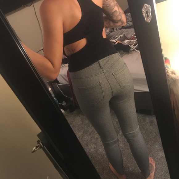 Black Nollie Tank - Picture 4 of 4